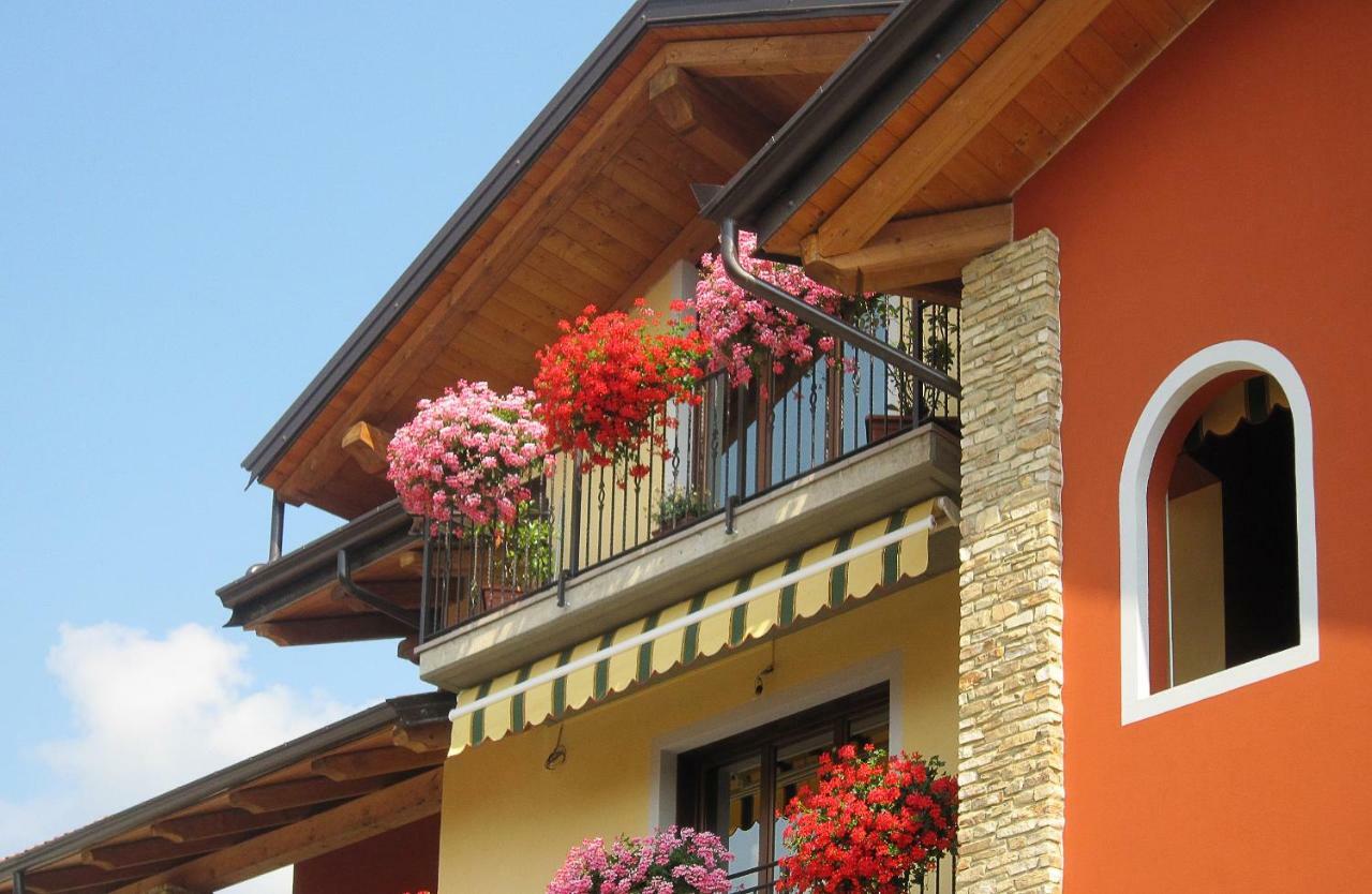 B&B Doria Valle Maira Roccabruna Exterior photo